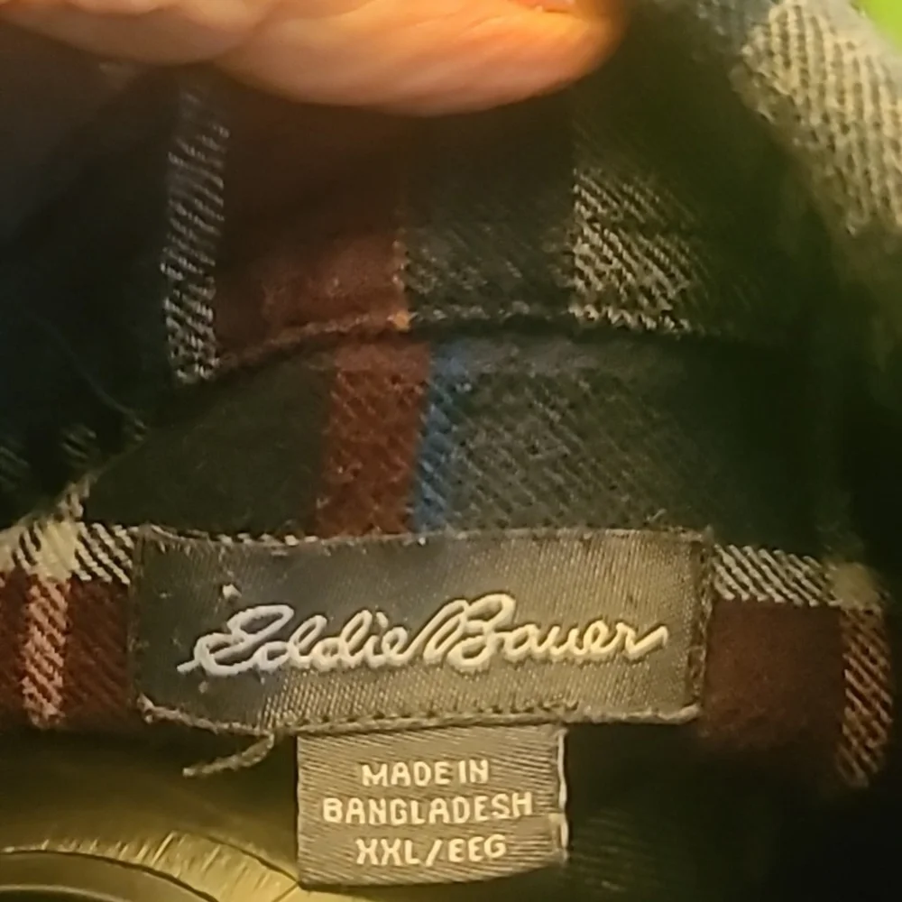 Eddie Bauer flannel shirt sz. XXL. blue red and gray. (#1290A)